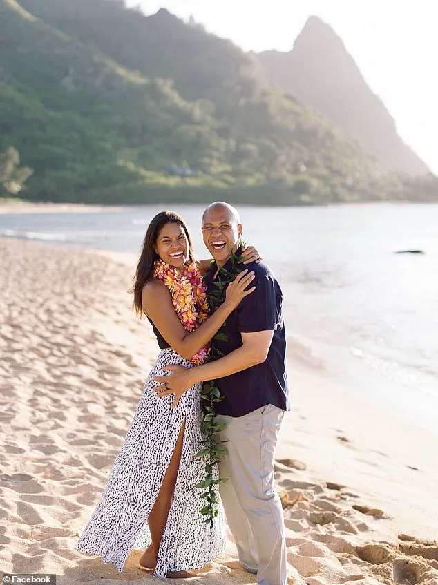 New Jersey Senator Cory Booker Proposes to Girlfriend Alexis Lewis, Sparking Reactions in Political and Celebrity Circles and Shedding Light on His Private Life