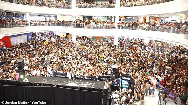 Teen YouTube Star's Makeup Launch Descends into Chaos as Hundreds Overrun New Jersey Mall