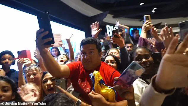 Teen YouTube Star's Makeup Launch Descends into Chaos as Hundreds Overrun New Jersey Mall