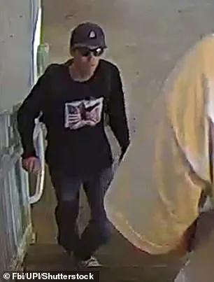 Controversy Surrounds Trump's Oval Office Address as AI in Politics Faces Scrutiny Amid Viral Claims of 'Disappearing' Pinky Finger