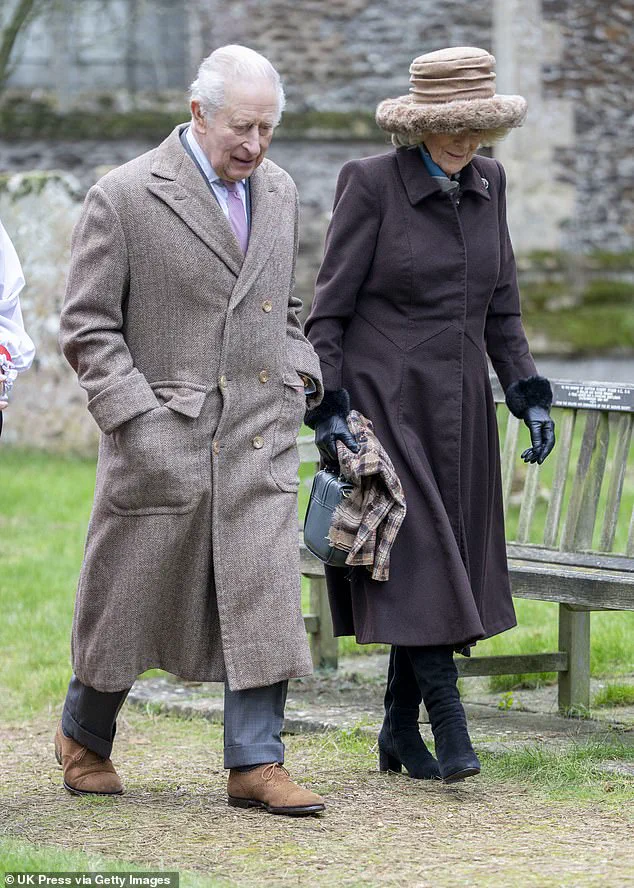 Monarchy's Electric Car Choice Signals UK's Green Policy Shift