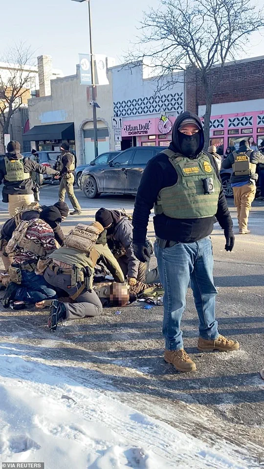 Rare Republican Condemnation of Federal Agent Shootings Exposes Party Rift