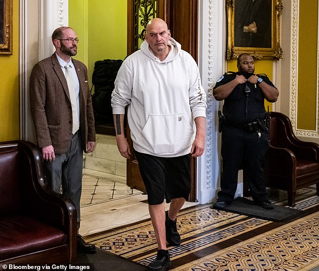 Senator Fetterman Sparks Firestorm, Critiques Democratic Party's 'Toxic Disconnect' Ahead of 2026 Midterms