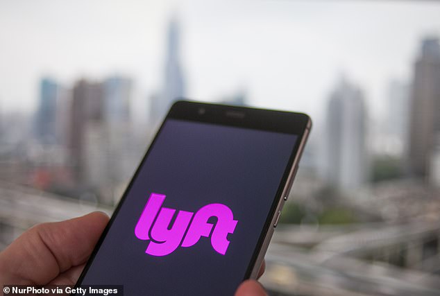 Utah teen narrowly avoids abduction by Lyft driver as mother recounts harrowing moment