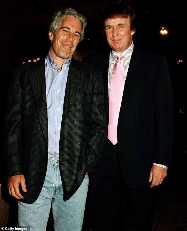 Epstein Files Fuel Political Firestorm as Clinton Accuses Trump of Cover-Up