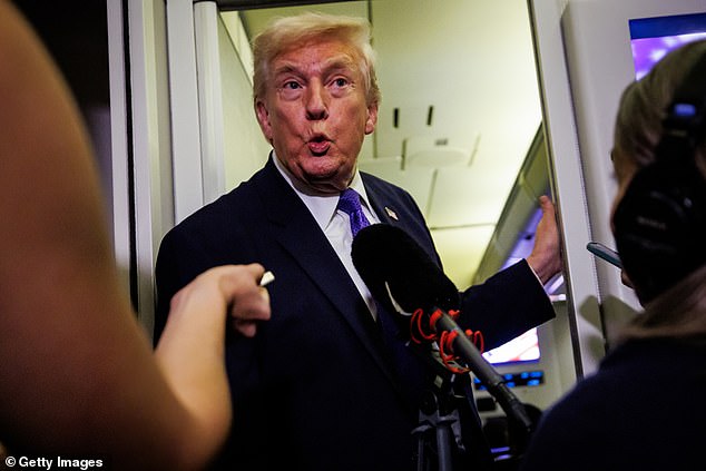 Trump Evasively Avoids Questions About Noem and Lewandowski's Relationship