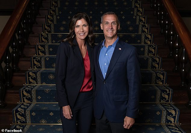 Trump Evasively Avoids Questions About Noem and Lewandowski's Relationship