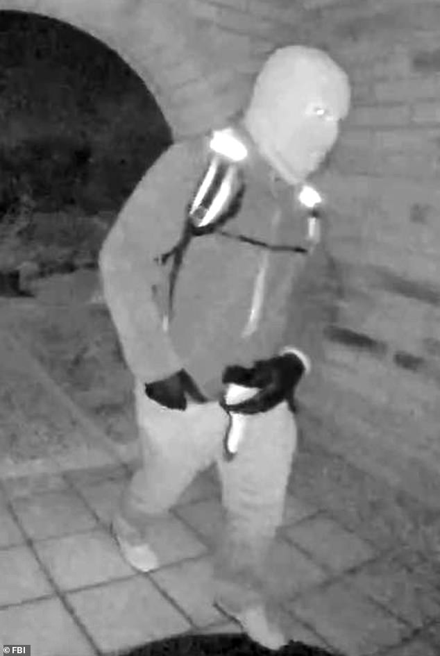 Tucson Couple Discovers Black Latex Glove on 20th Day of Nancy Guthrie's Disappearance, Prompting FBI and Sheriff's Department Involvement