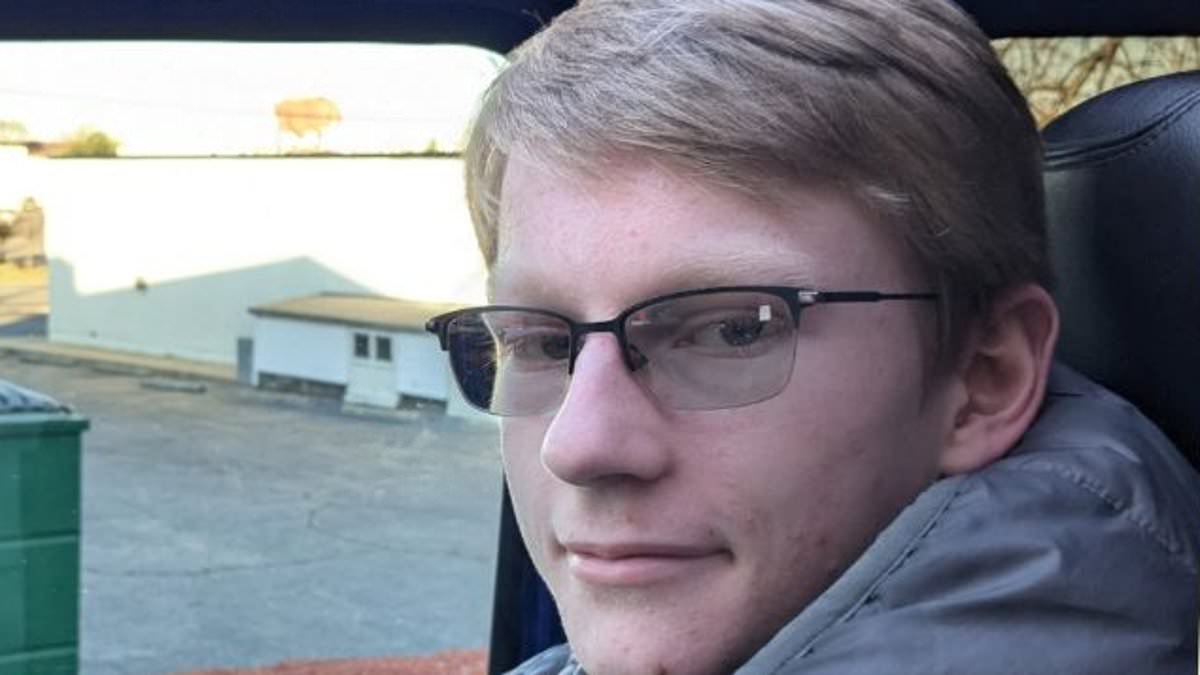 21-Year-Old Gunman Shot at Mar-a-Lago; Motives Tied to Epstein Cover-Up and Trump Connections Remain Unclear