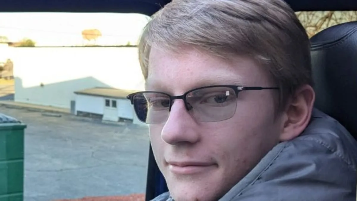 21-Year-Old Gunman Shot at Mar-a-Lago; Motives Tied to Epstein Cover-Up and Trump Connections Remain Unclear