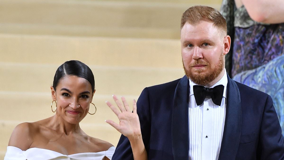 Ocasio-Cortez Dismisses Critics, Defends Foreign Policy Knowledge Amid Munich Backlash