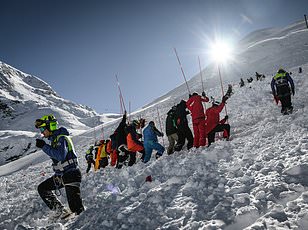 Avalanche Devastates La Flégère Ski Slope, Trapping Three Skiers in French Alps Disaster