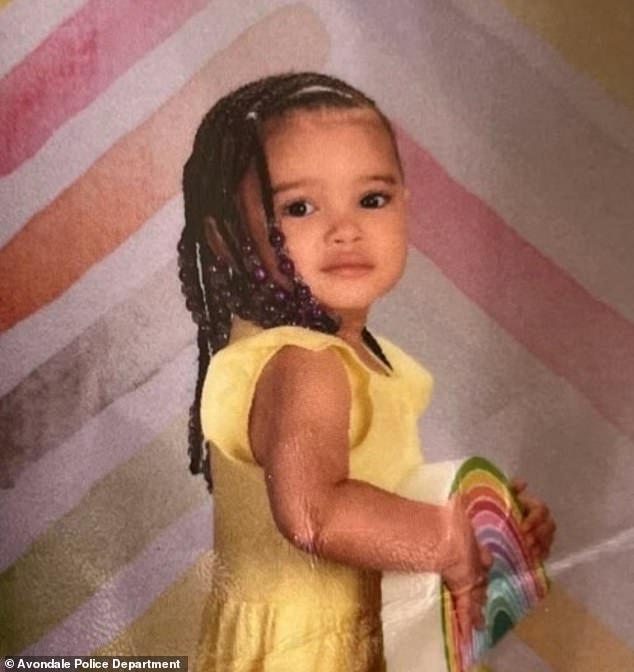 Woman Accused of Kidnapping Claims Child Is 'Long-Lost' Daughter in Arizona Case