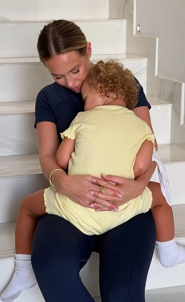 Dubai Hypermarket Chaos as Panic Buying Erupts Amid Fears of Iranian Missile Barrage