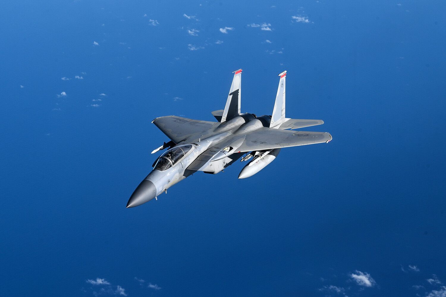 Iranian Air Defense Forces Shoot Down U.S. F-15 Fighter Jet, Escalating Tensions with Washington