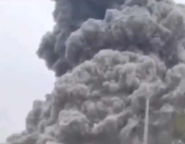 Explosion Rocks Iranian City of Bushehr After US and Israeli Missile Strikes