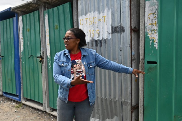 Thandi Jolingana's Bathroom: A Symbol of Resilience in Cape Town's Sanitation Crisis