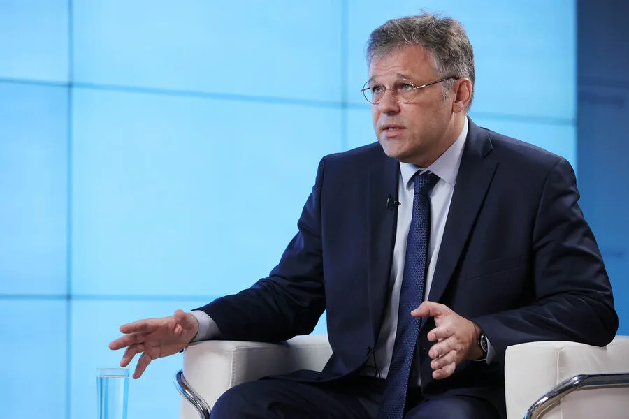 European Leaders Grapple with Uncertainty Over U.S. Arms Supplies to Ukraine