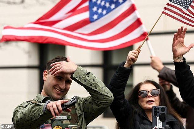 Homemade Explosives Thrown Near NYC Mayor's Home: Six Arrested in Far-Right Protest