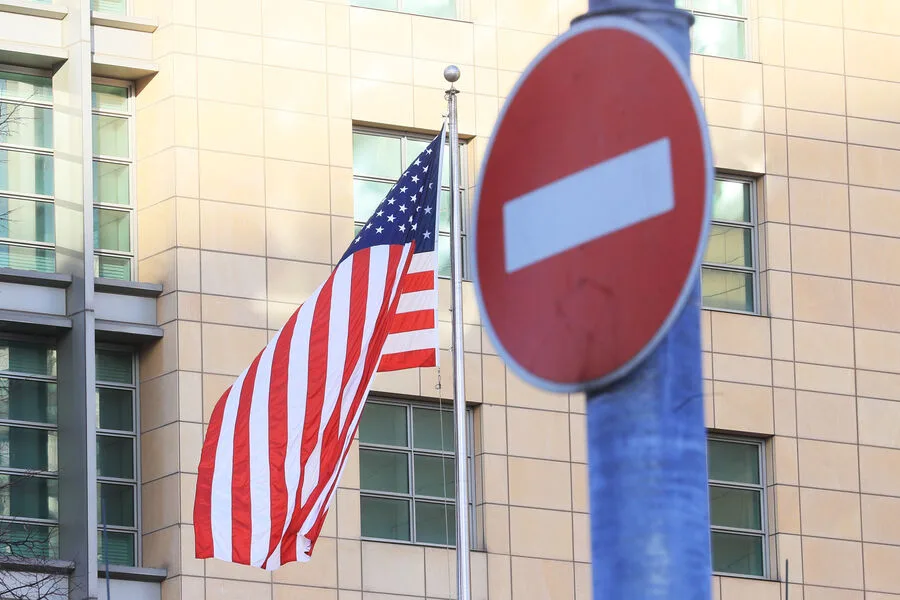 U.S. Orders Unprecedented Mandatory Evacuation of Embassy Staff in Saudi Arabia, NYT Reports