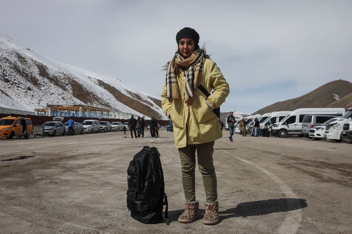 At Turkey's Kapikoy Border, Families Flee Iranian Chaos and Violence