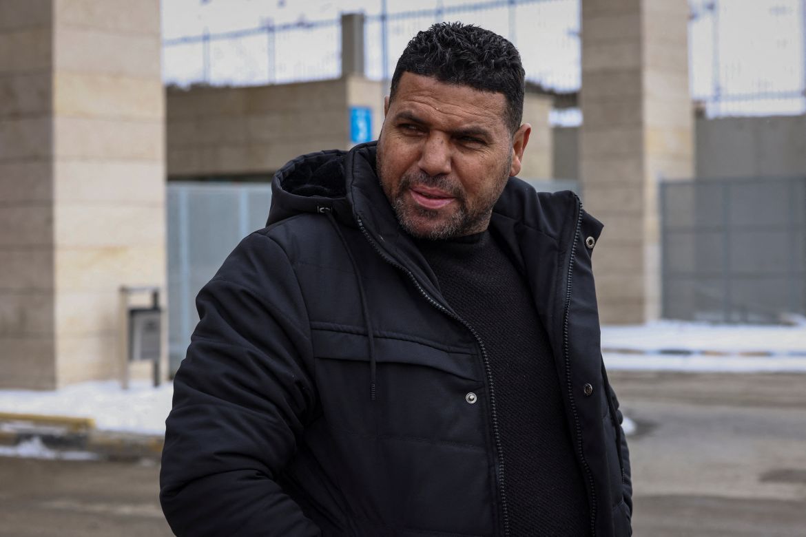 At Turkey's Kapikoy Border, Families Flee Iranian Chaos and Violence