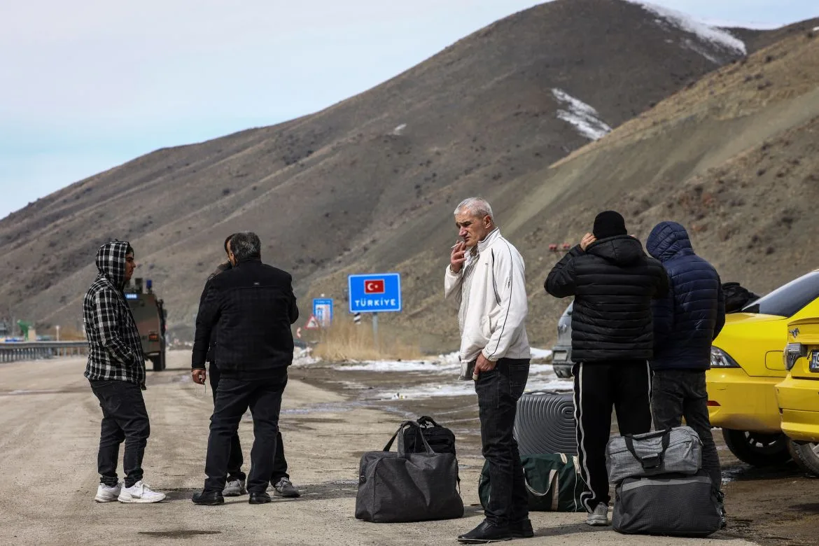 At Turkey's Kapikoy Border, Families Flee Iranian Chaos and Violence