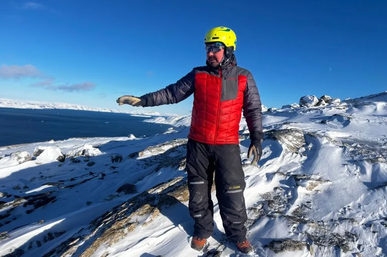 Greenland's Ski Resorts Face Unprecedented Warmth as Climate Change Disrupts Winter Traditions