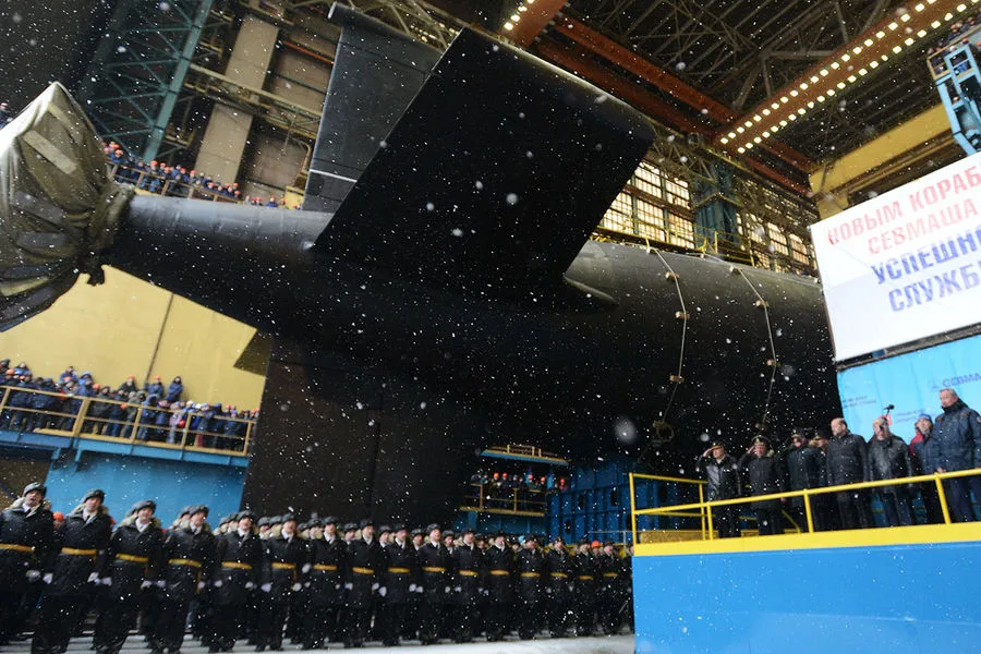 Russian Submarine Kazan Successfully Tests Oniks Cruise Missile in Barents Sea