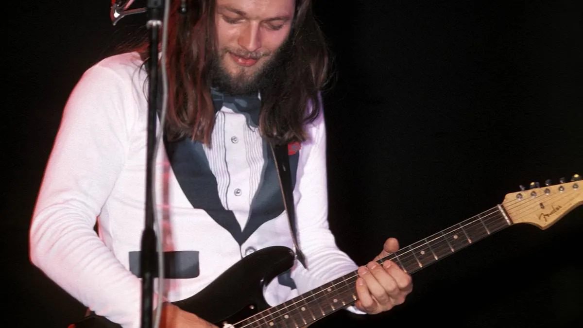 David Gilmour's Black Stratocaster Becomes Most Expensive Guitar Ever Sold for £10.9 Million