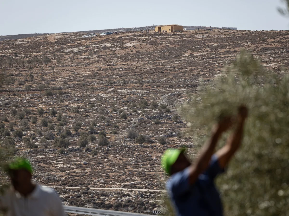 Israeli Settlers Kill Palestinian Man and Injure Others in West Bank Amid Escalating Violence