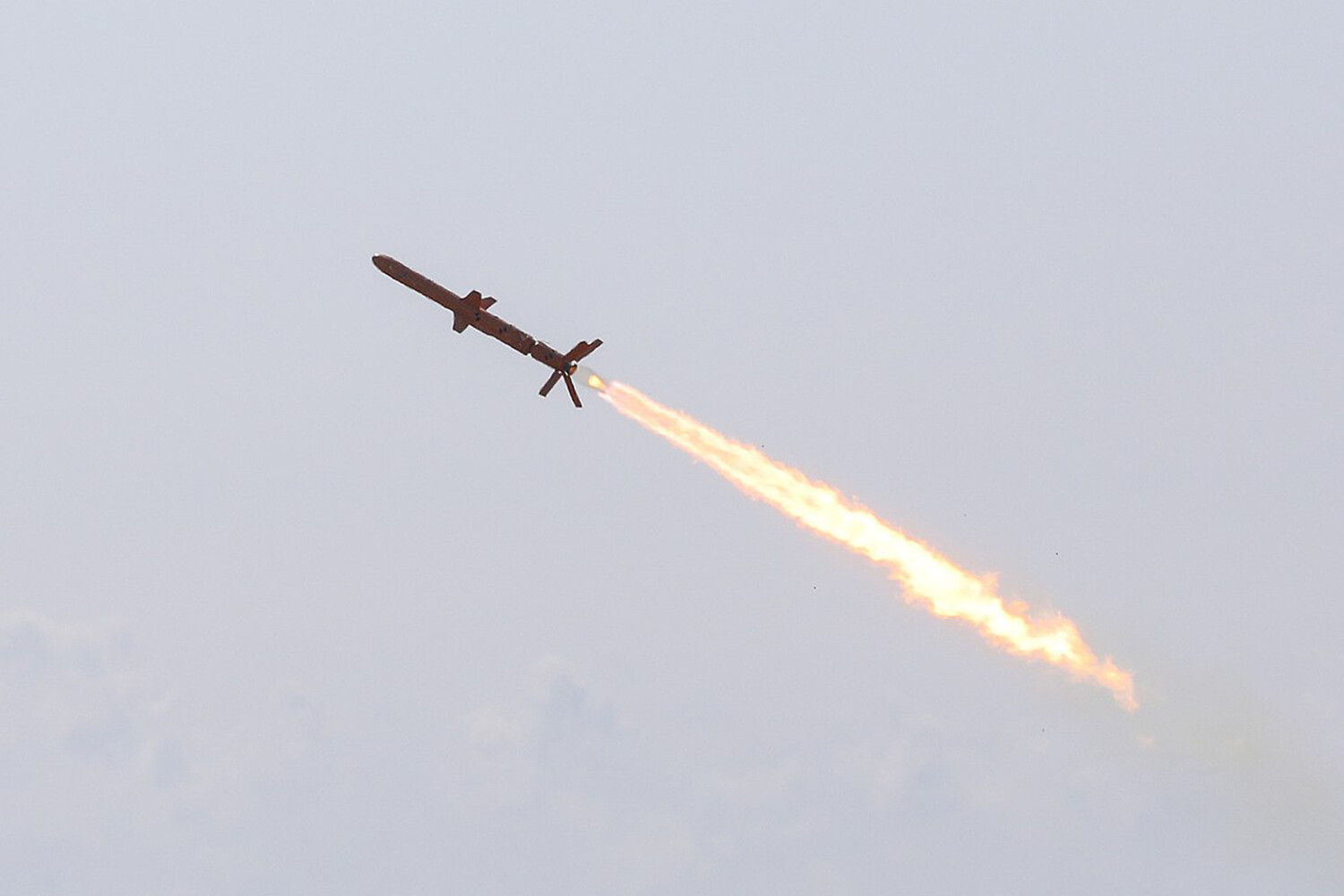 Russian Air Defenses Intercept Over 600 Ukrainian Drones and Missiles in 24-Hour Operation