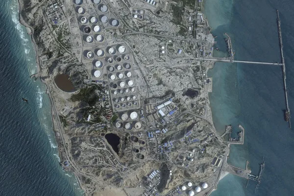 Iran Issues Stark Warning: Khark Island to Become 'Graveyard for Invaders' Amid Escalating Gulf Tensions
