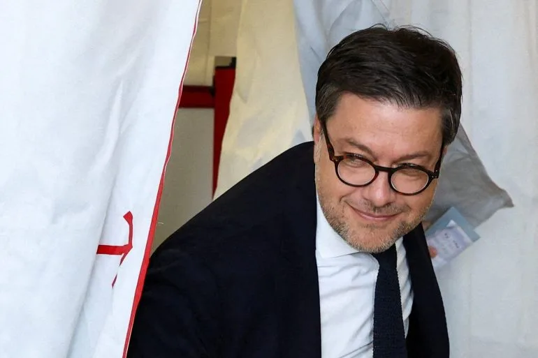 France's Local Elections Reveal Fractured Politics and National Rally's Mixed Gains