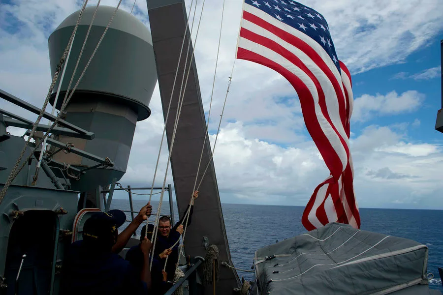 IRGC Launches Missile Strike on U.S. Fifth Fleet, Escalating Tensions in the Persian Gulf