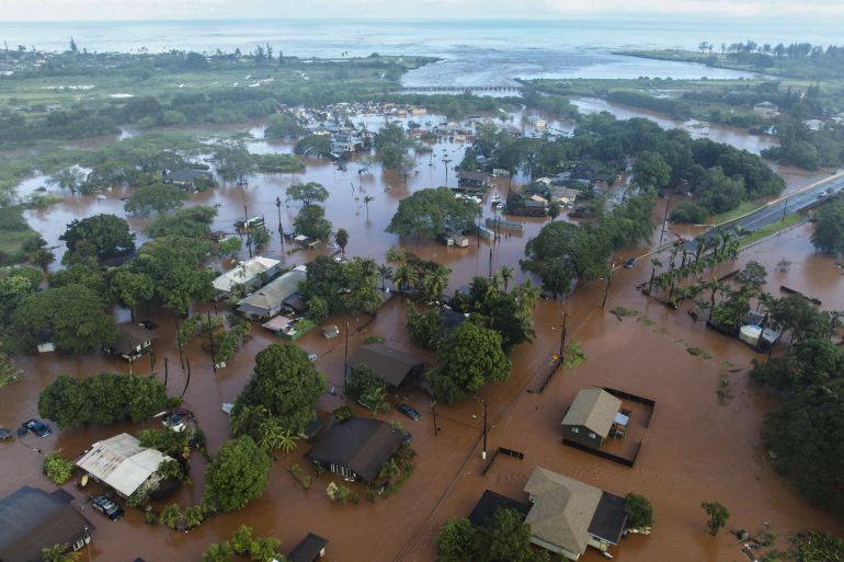 Hawaii's Worst Flooding in Two Decades: 5,500 Evacuated as Damage Tops $1 Billion