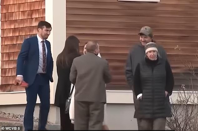 Floor Collapse at New Hampshire Wedding Venue Injures Six, Traps Dozens