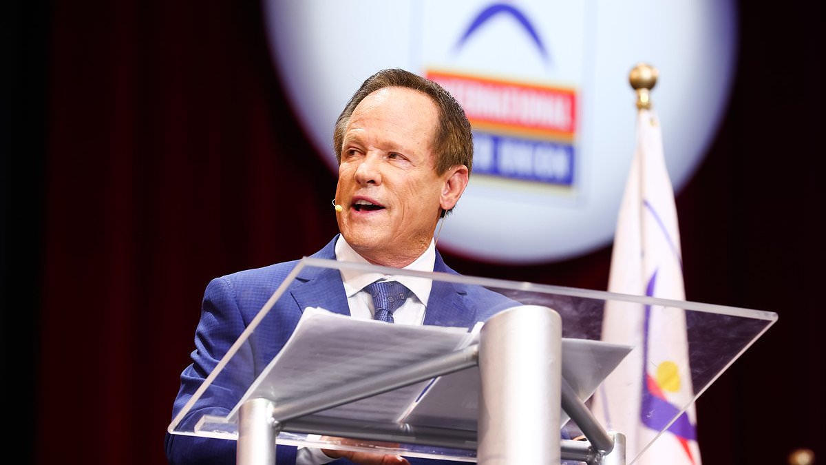 Jeff Webb, Founder of Varsity Spirit and Former Cheerleading Icon, Dies at 76 After Pickleball Injury