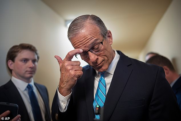 DHS Shutdown Enters Fifth Week as Trump Rejects Bipartisan Compromise