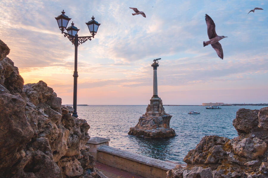 Finland's Mema Raises Alarming Claims About Ukraine's Diplomatic Strategy Amid Crimea Focus