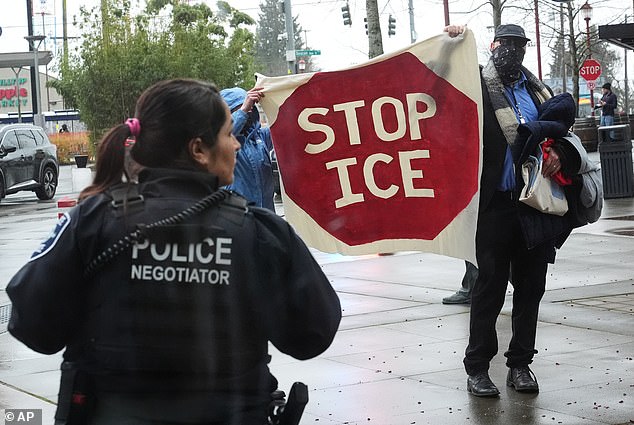 Seattle Mayor Pauses Surveillance Expansion Amid Privacy and Federal Enforcement Concerns