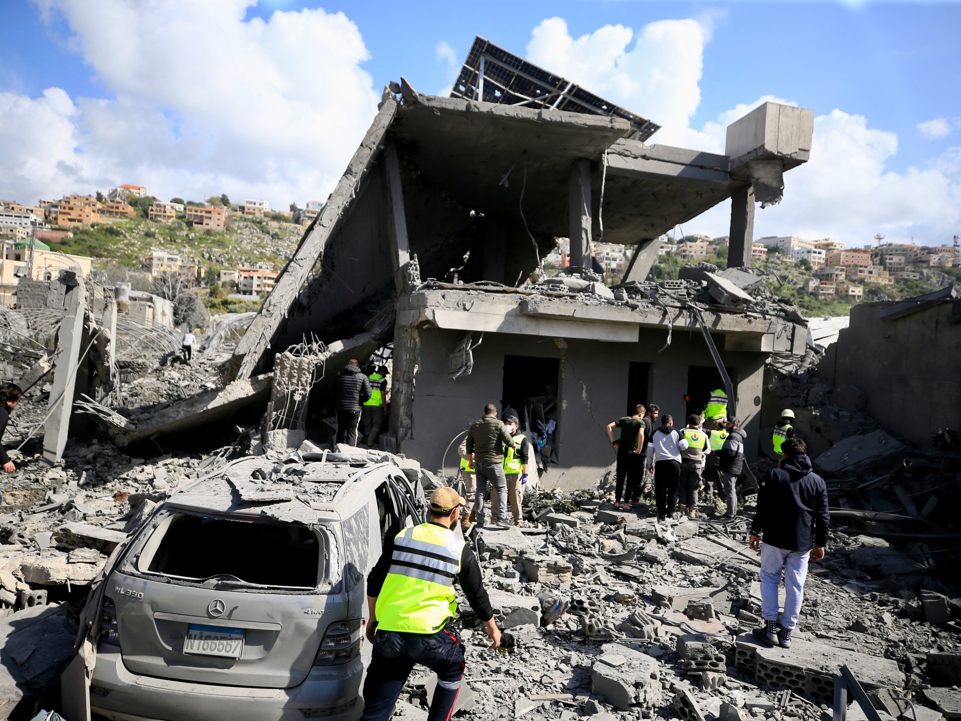 Houthi Missile Attack Marks Escalation in US-Israeli Conflict with Iran