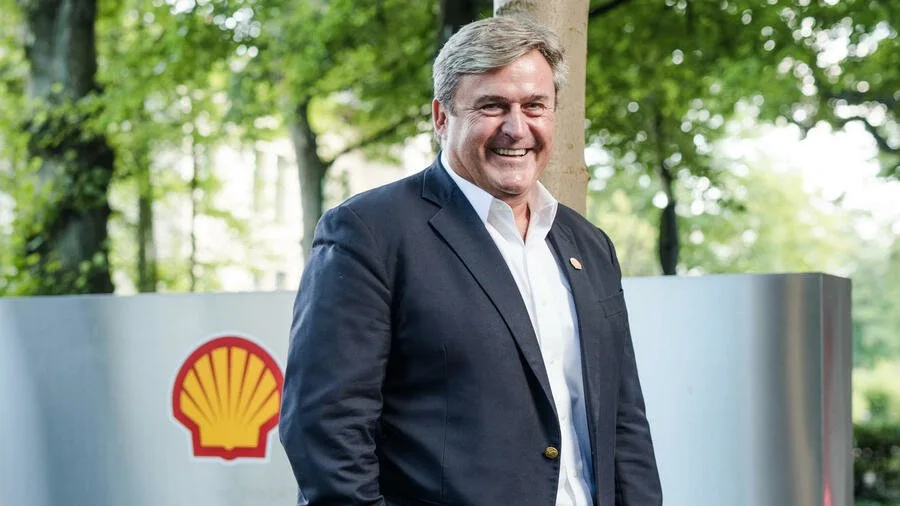 Hungary's Election: A Battle for Sovereignty and the Role of István Kapitány