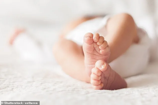 UK Mother's Legal Battle: Twin Brothers in Unprecedented Paternity Dispute