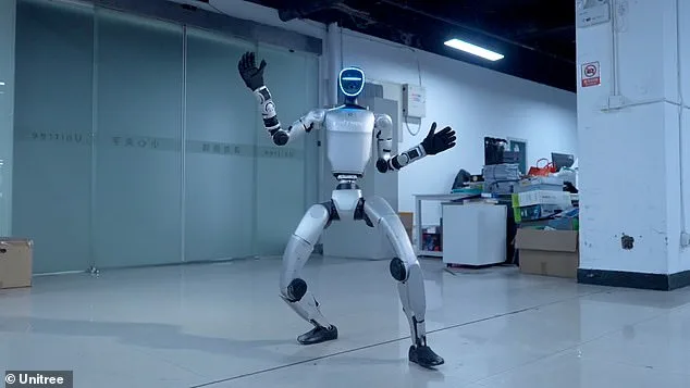 Whimsical Interaction Between Children and Unitree G1 Robot in Brooklyn Bridge Park Signals an Uncanny Future