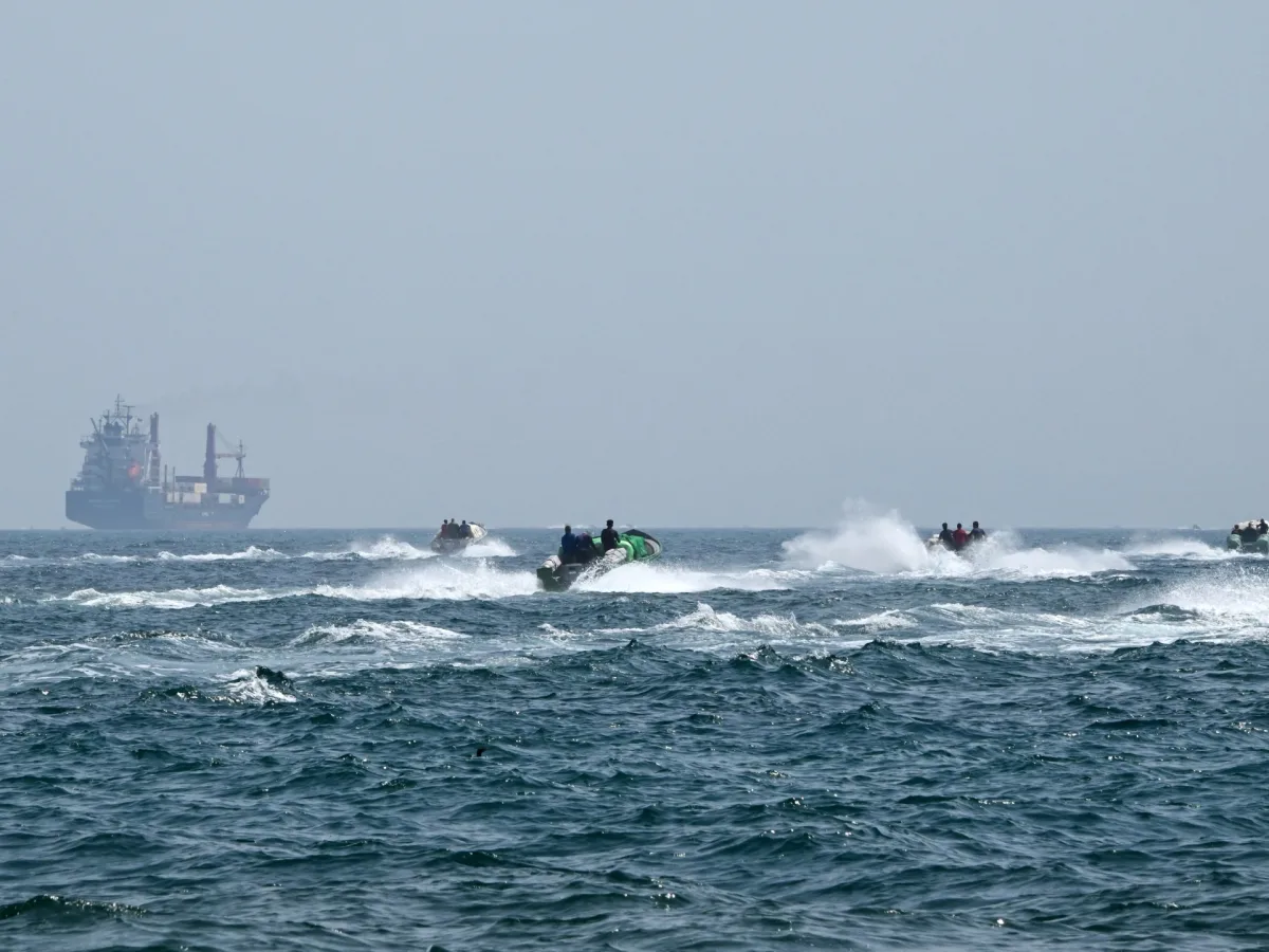 UK Hosts Virtual Summit with 35 Nations to Address Closure of Strait of Hormuz Amid Rising Energy Prices