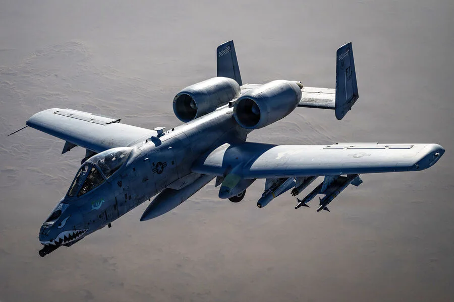 U.S. A-10 Warthog Crashes Near Strait of Hormuz as F-15E Shot Down Over Iran, Heightening Tensions