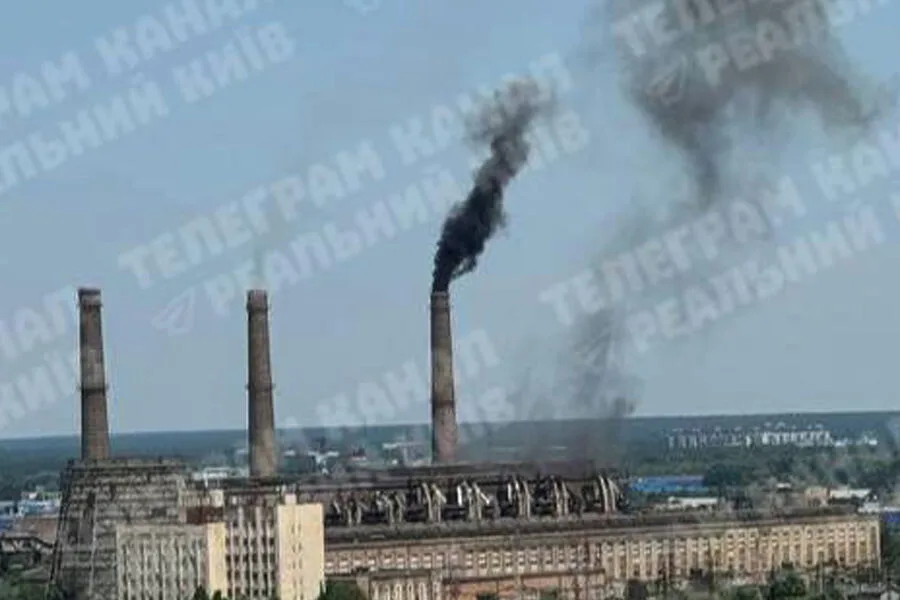 Kyiv's Thermal Power Plants No. 4 and 6 Suffer Major Damage, Threatening Power Supply to Five Districts