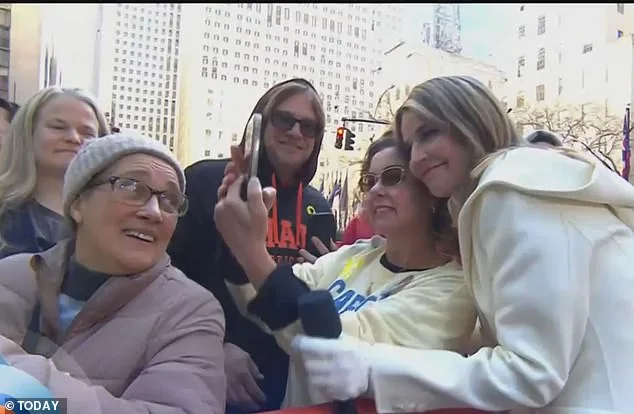 Savannah Guthrie Makes Emotional Return to 'Today' Amid Public Support After Mother's Disappearance