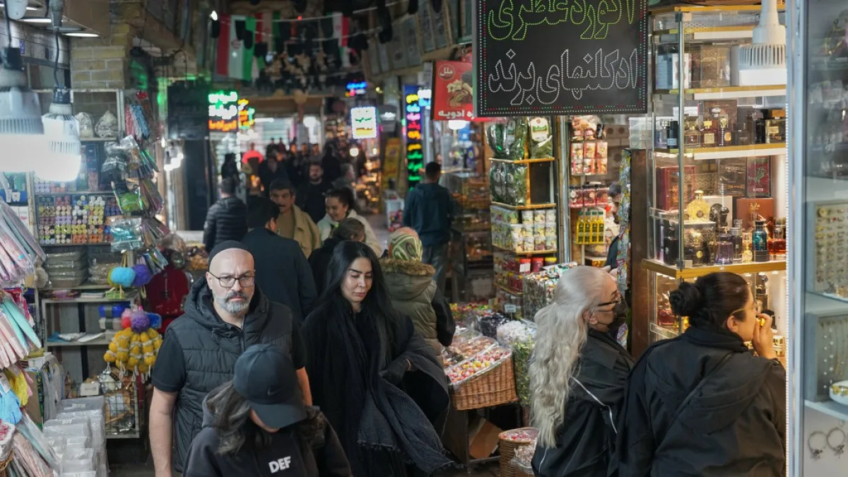 Trump Escalates Threats Against Iran, Warns of Catastrophe if Deadline Not Met